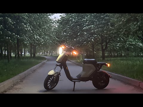 Обзор на электроскутер Strong U2